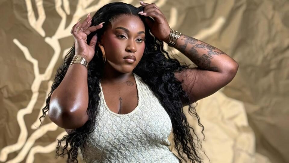 Emma’a : La nouvelle étoile de la musique urbaine gabonaise qui conquiert le monde